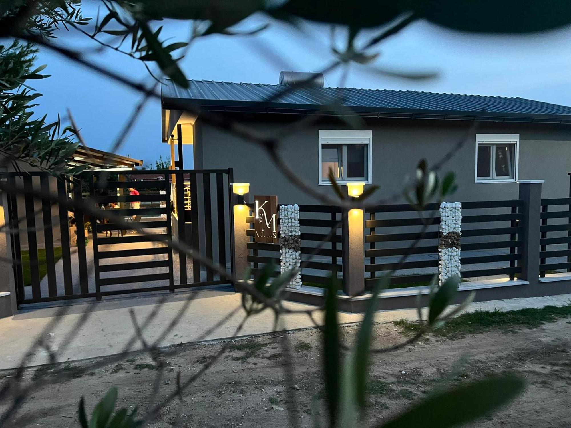 K&M Villas Nea Kallikrateia Eksteriør bilde